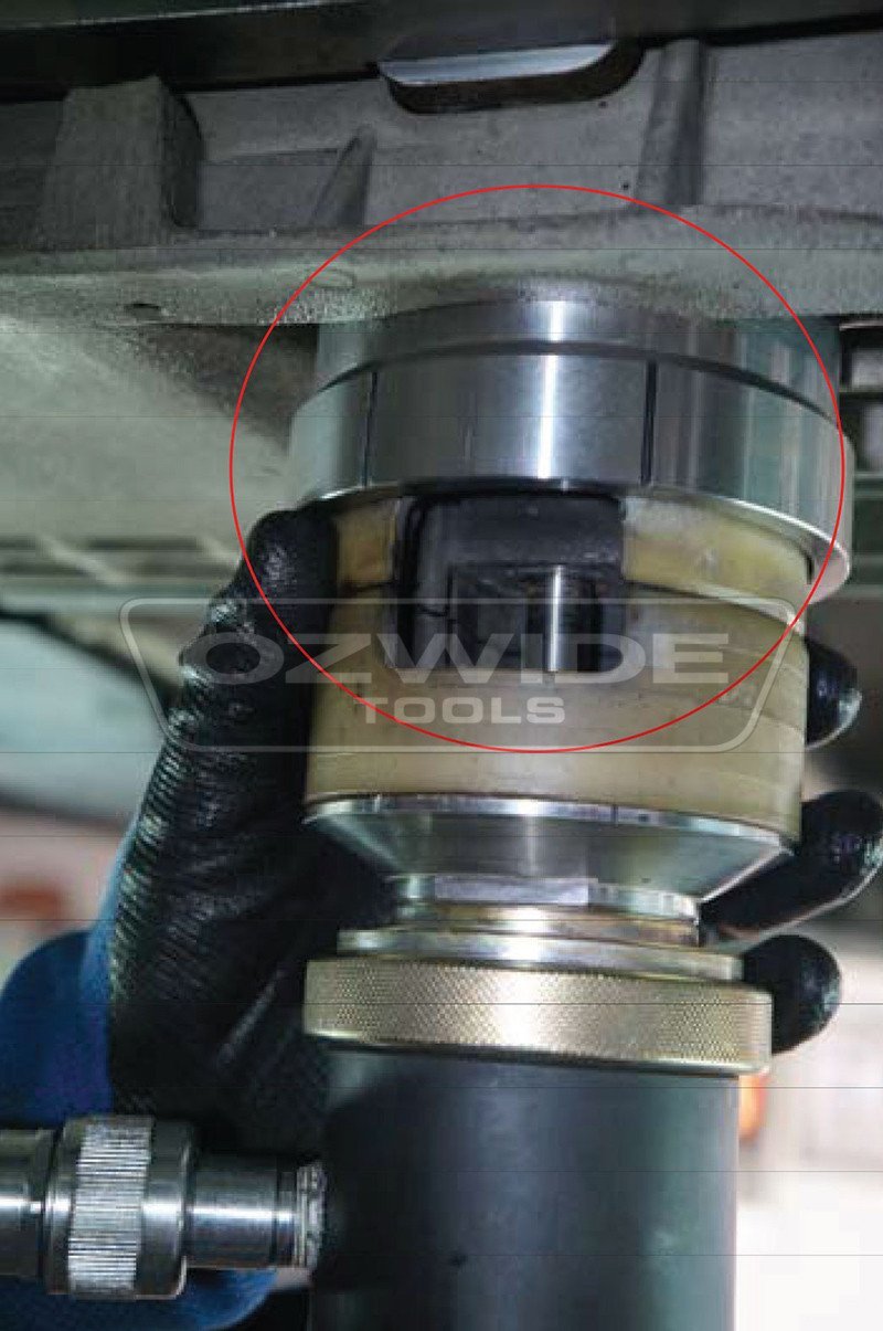 VW Subframe Bush Removal/Installation Tool On Car (Hydraulic)